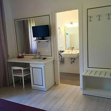 Hotel Ester Piandimeleto