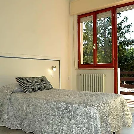 Ester Hotel