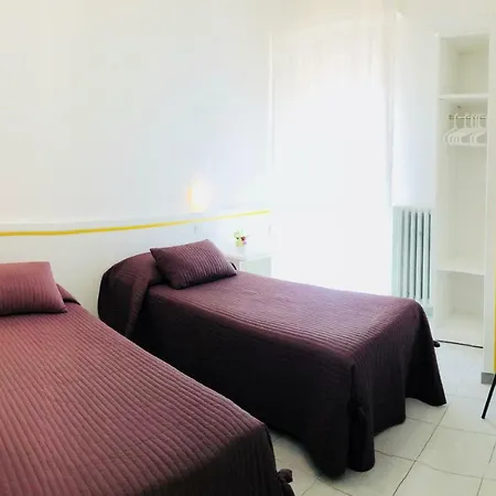 Ester Hotel