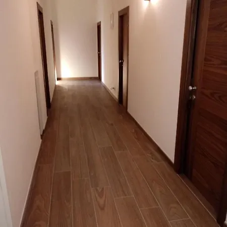 Ester Hotel